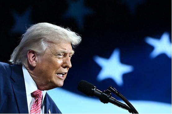 狠话刚落地，中国送粮俄罗斯送油，特朗普的封锁线，这回要失灵了 日前，特朗普在