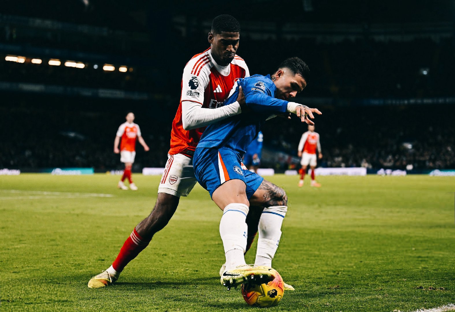 阿尔特塔谈后卫球员从比赛中汲取经验：“这是艰难的一周：从情绪激昂的北伦敦德比，到