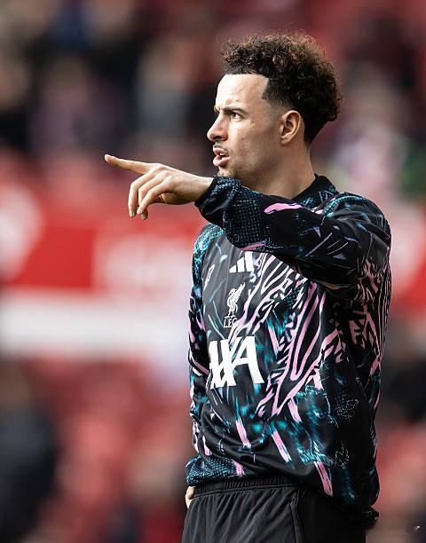 罗马诺透露柯蒂斯·琼斯当前合同2027年到期，今夏离开利物浦的可能性已经非常现实