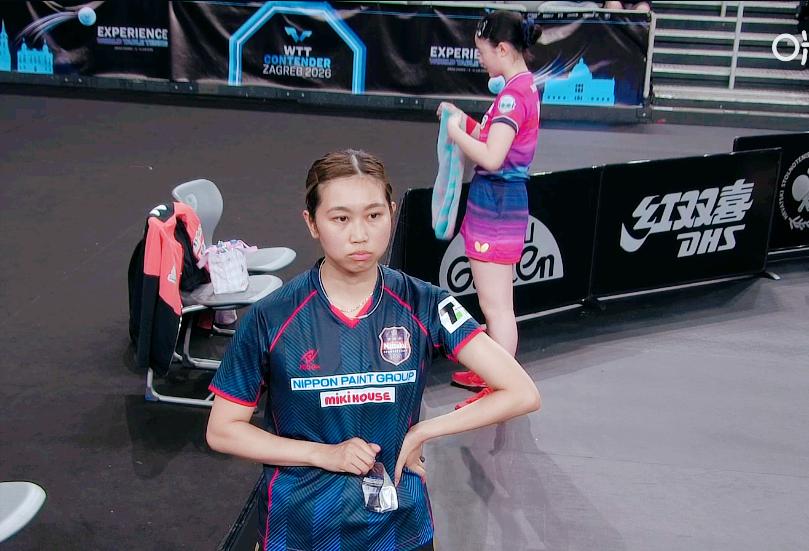 张本美和为何能3:0轻松拿下削球手佐藤瞳？三局只让佐藤瞳赢了6分。你不看看她