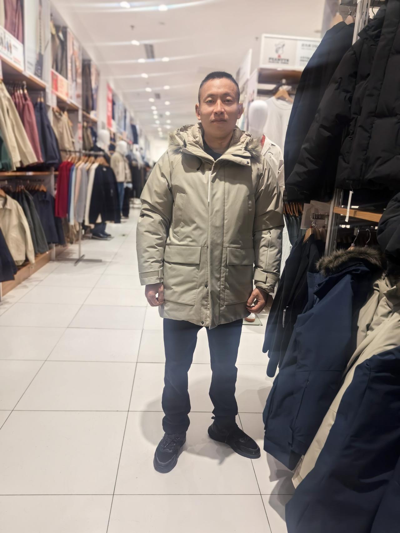 什么是人情世故：1、记住，一定不要把外面的人往自己家里带，不管是你朋友、闺蜜、