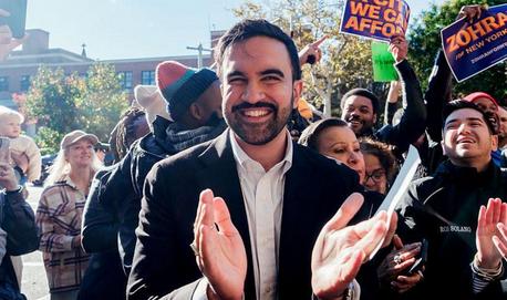 当地时间11月4日，美国纽约市市长选举结果正式揭晓，民主党候选人、自称