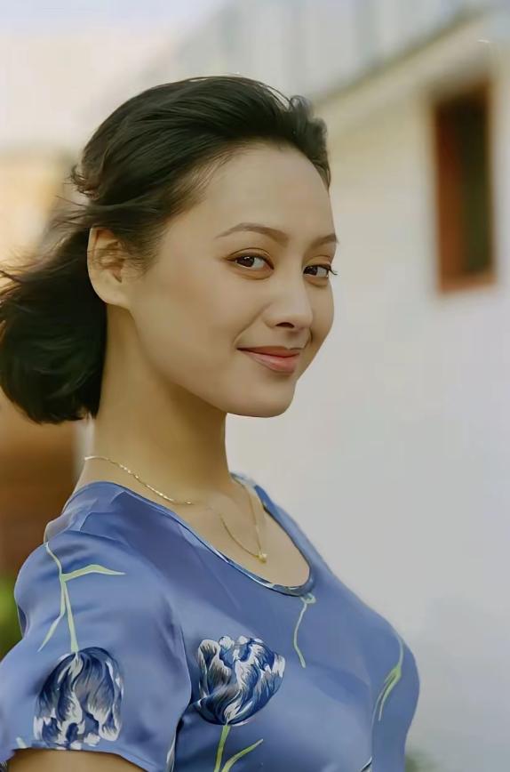1997年，宁静嫁给美国人保罗，第一次上门，婆婆说：“我家有5000亩地，你想要