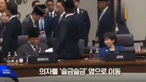 高市早苗向印尼总统示好,日本网民又炸锅了:她为什么如此轻浮?在APEC峰会会