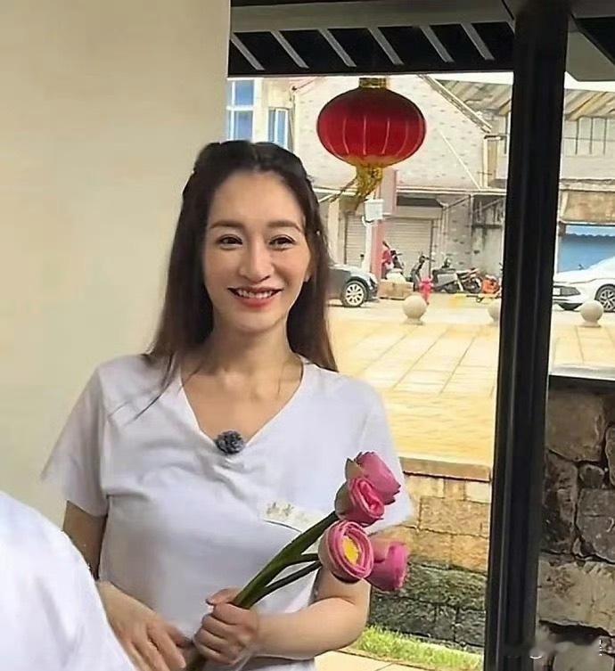 李小冉这究竟多大年龄啊！