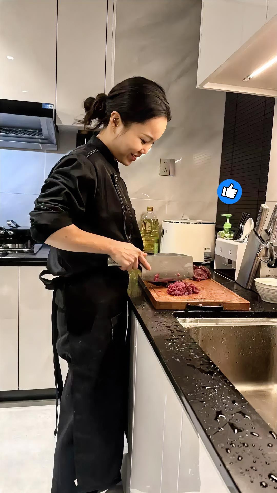 太有头脑了！长沙一27岁女孩，春节既没去拜年，也没有跟朋友们喝酒聚会，更没有逛街