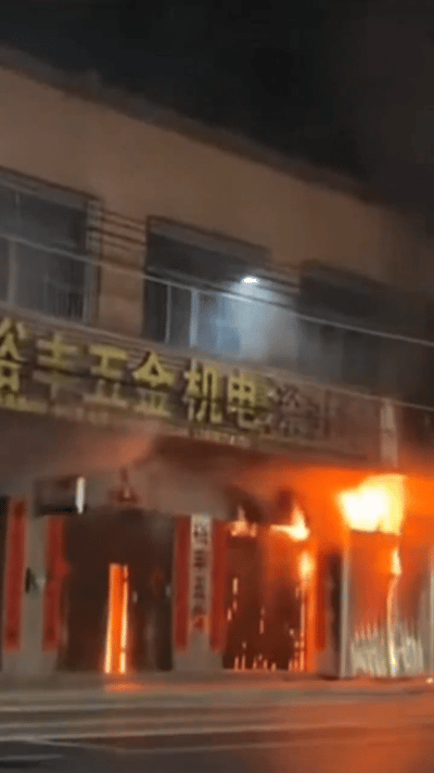 太惨了，最新消息，死亡人数上升到12人，原来受伤的4人最终没能抢救过来，据知情人