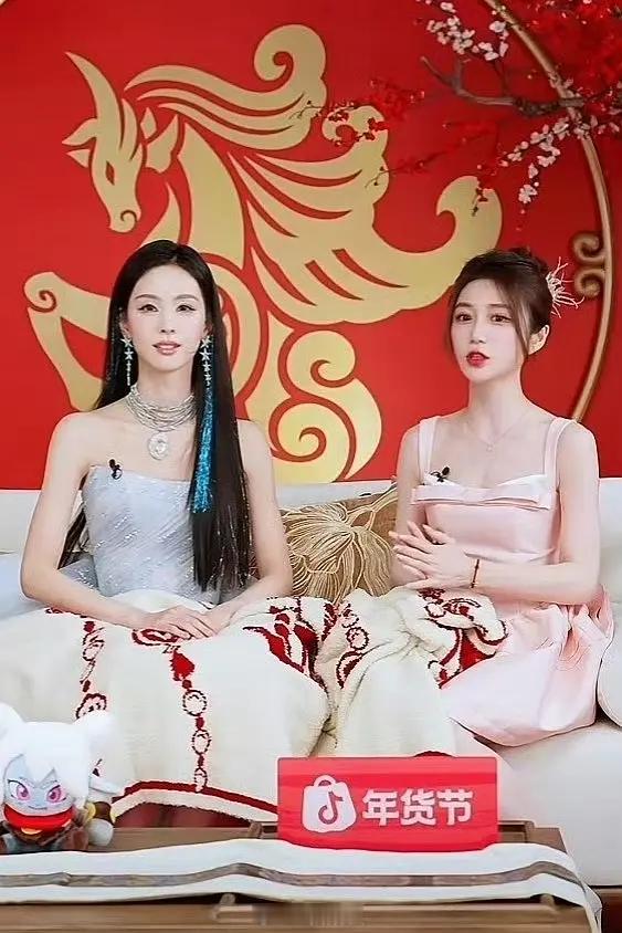 陈都灵的妆容有问题了吗？感觉她的长相有点变化啊