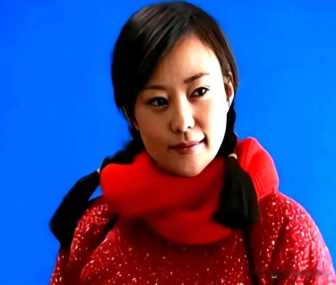 1971年，北京知青邵东平娶了地主家女儿。在新婚之夜，妻子问他：“东平哥，我家出