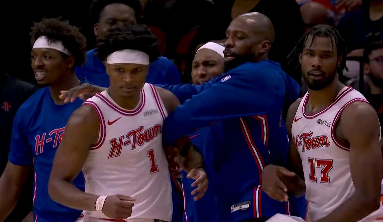 篮球不说谎：火箭17分打爆尼克斯豪取3连胜，4点致胜原因解析……第一：乌度卡