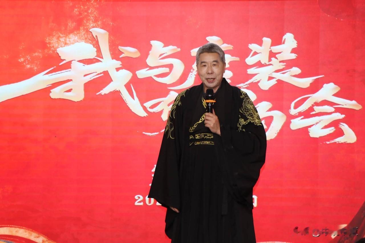 孙文学校总校长张亚中今（10日）在脸书发文表示，今天我很荣幸受邀出席“第三届陕台