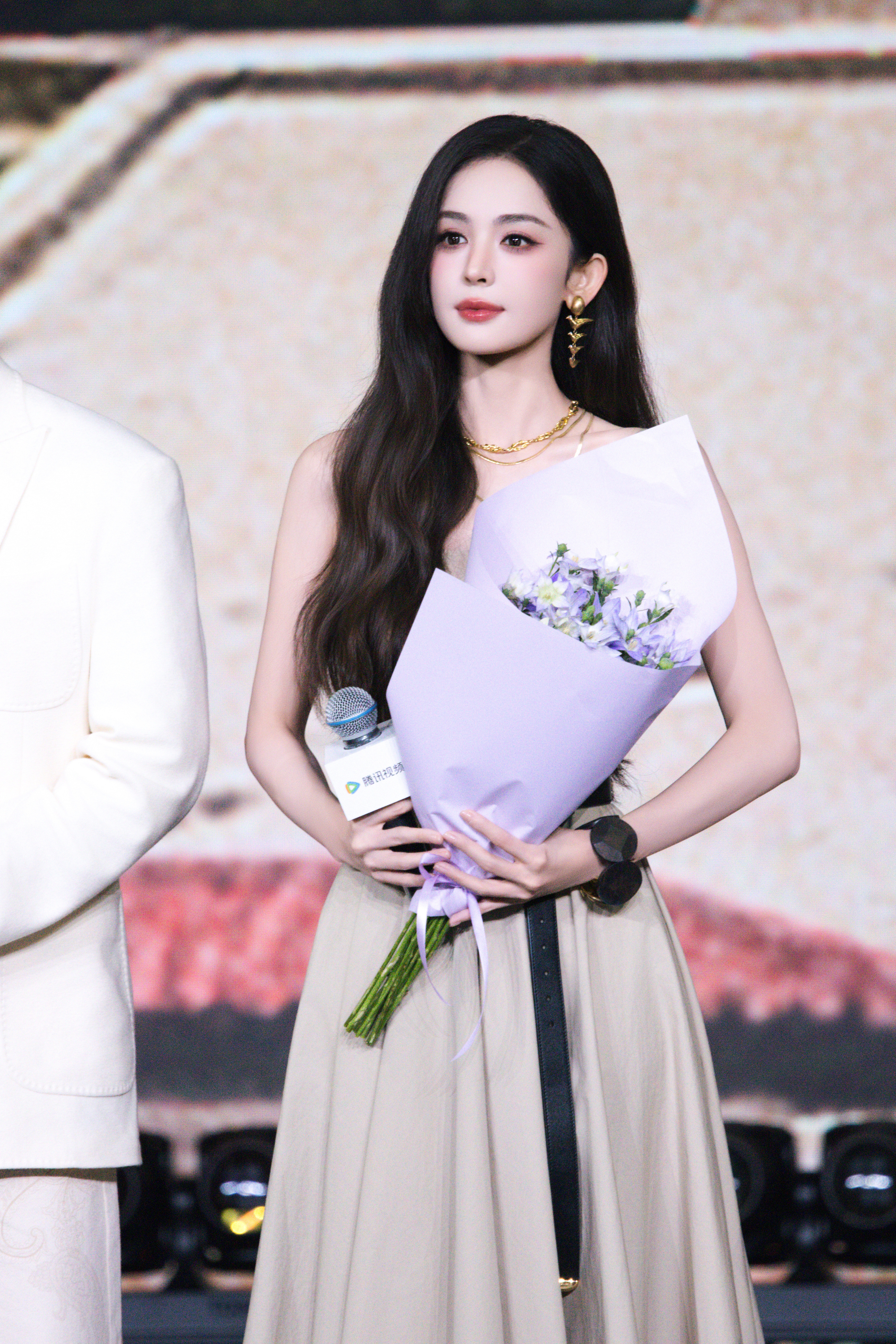 娜扎太欲了，发射发射＞＞＞💕💕💕娜扎直角肩娜扎新剧被打成哪吒了