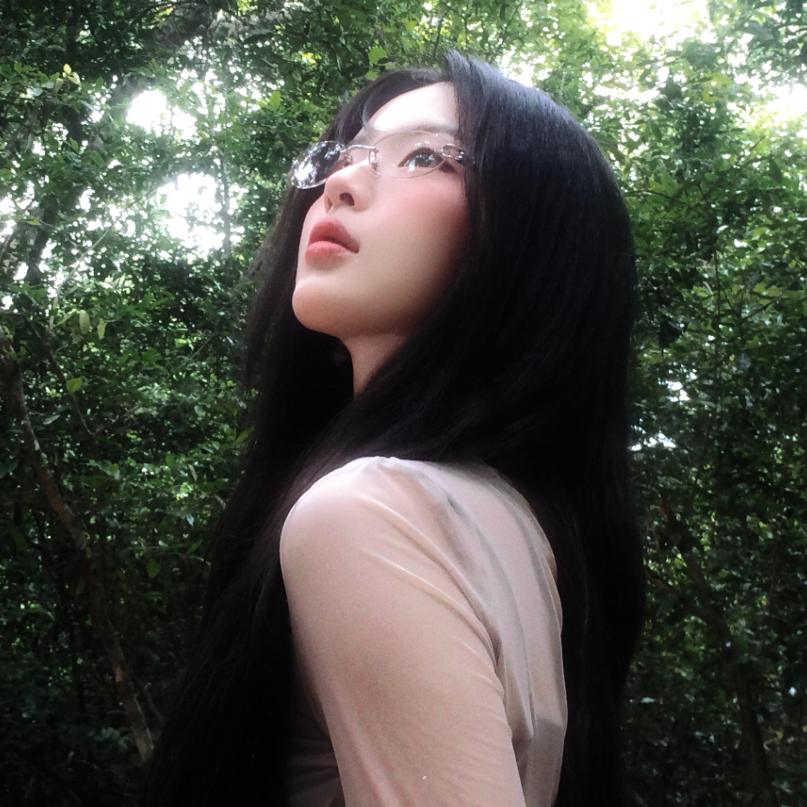 杨超越*​​​