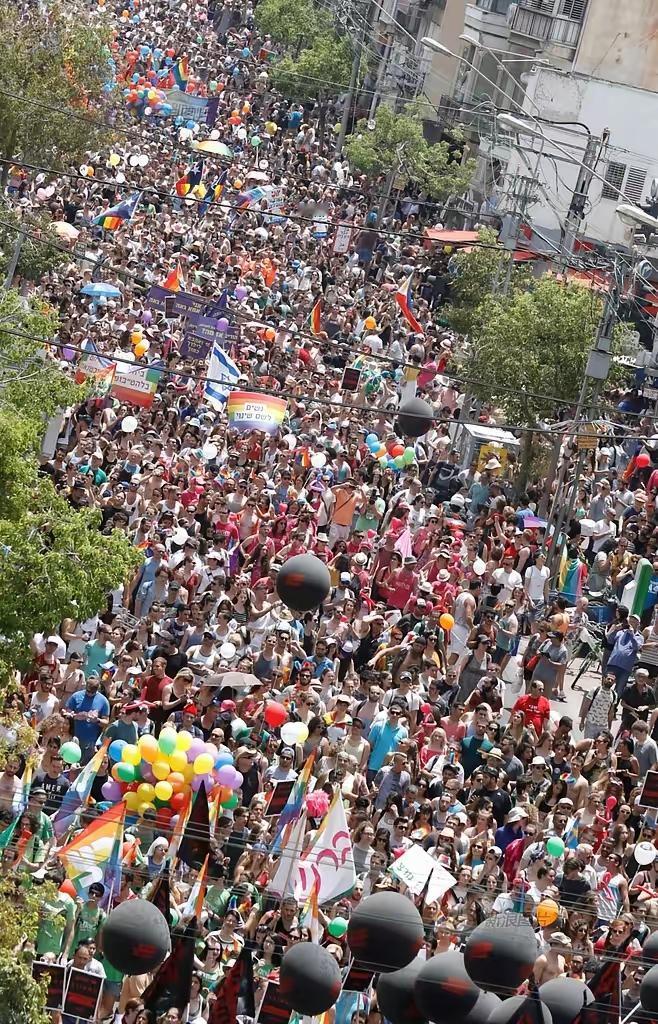 馆长这次该站出来了。高安国被带走这么多天，一点声音都听不到。一个八十岁的退役