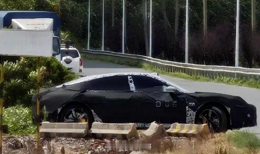 小米明年的新车发布安排~整理了一下，明年的市场不简单了呀-SU7改款：全系标配