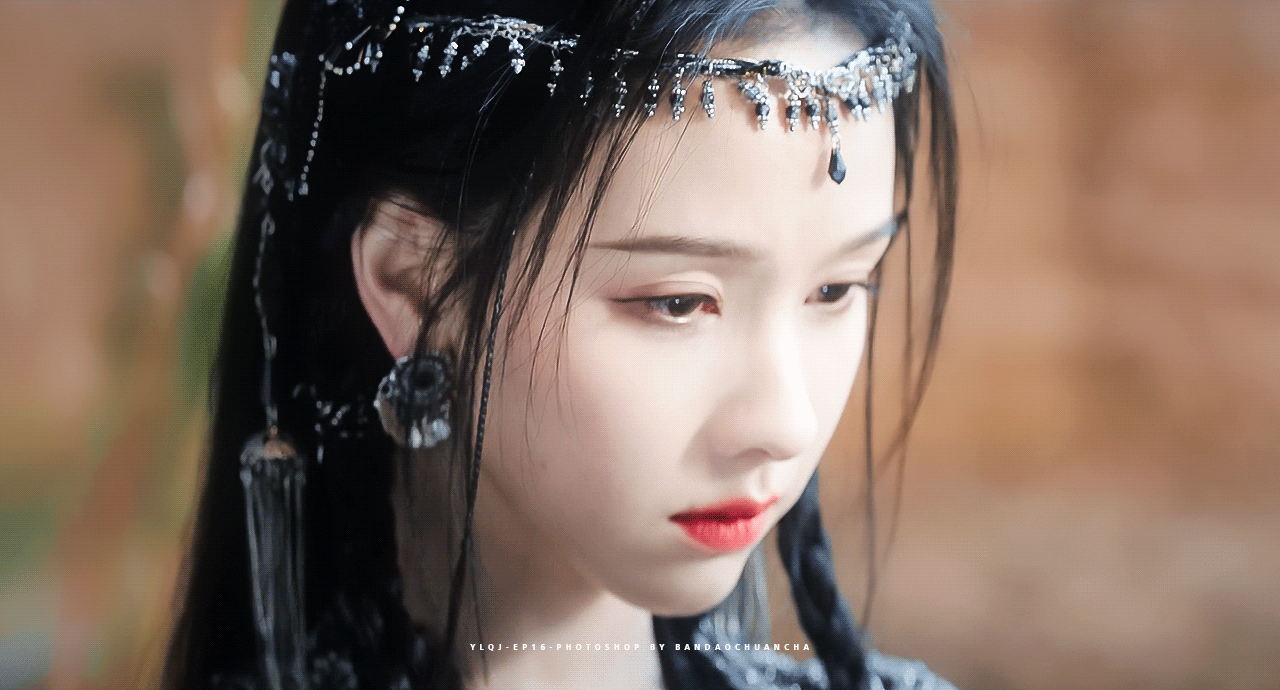 追剧的时候就好喜欢雾姐这里就甫回现世的怔愣但意识到自己重获光明的眼神清明🍃