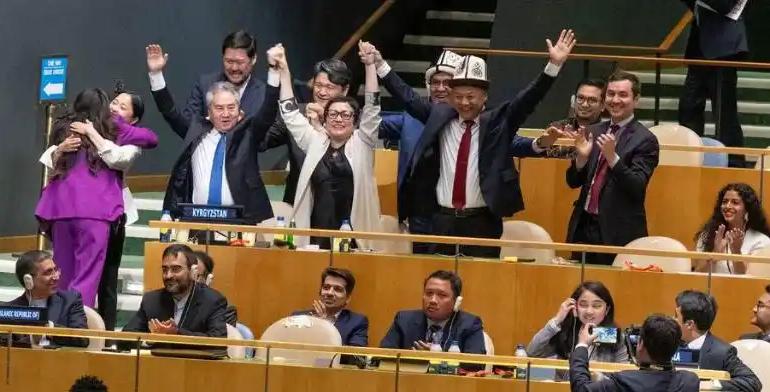【吉尔吉斯斯坦为何能击败菲律宾，成为非常任理事国？】　　6月3日，在联合国大会