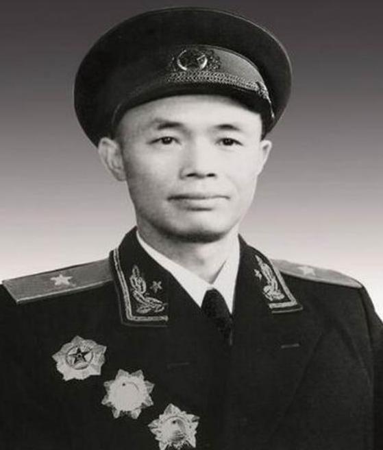 1959年庐山会议后，毛主席亲自过问钟伟情况：钟伟现在怎么样了【1959年8