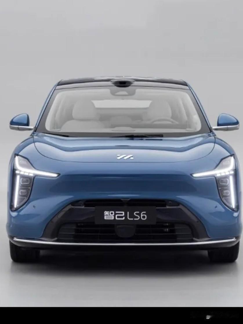 智己LS6这款车有精准的定位，主打智能科技与高性价比它属于中高端档次的中大型SU