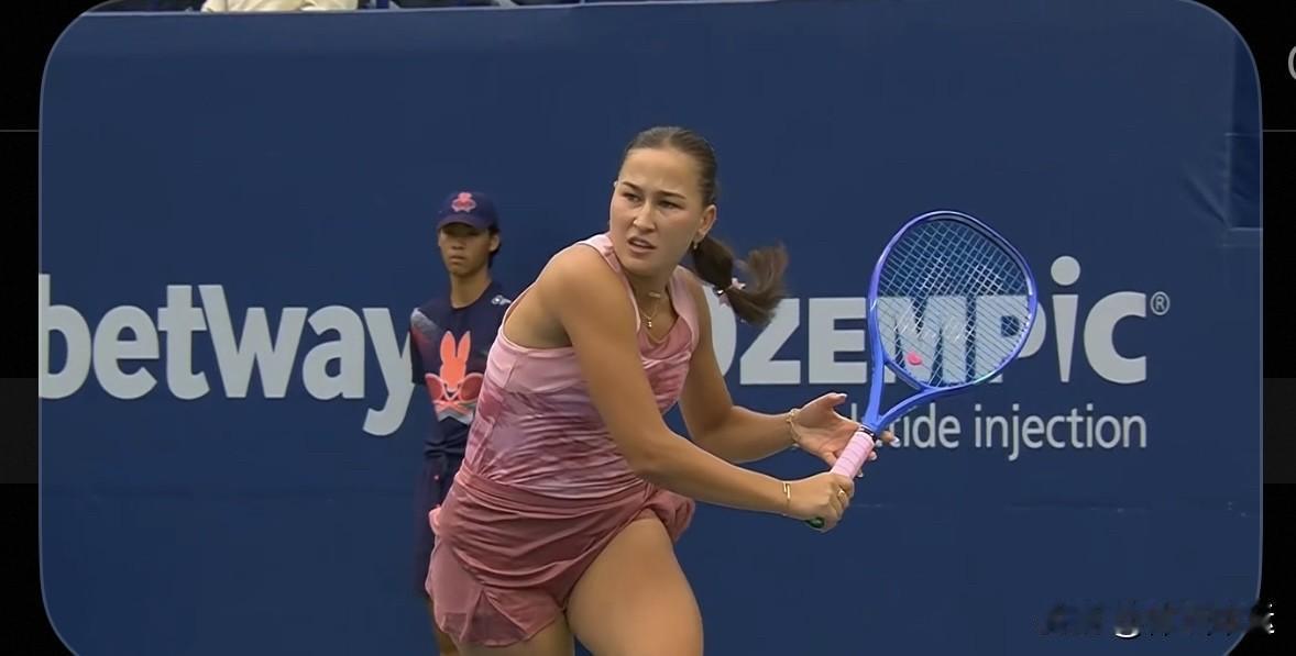 WTA1000快讯，💔传奇大威无缘新赛季首胜[捂脸哭][捂脸哭]🇺🇿拉西莫