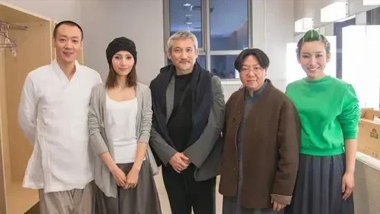 辛柏青、袁泉、徐克、田沁鑫、秦海璐同框，简直是一场视觉盛宴。尤其是辛柏青，他与《