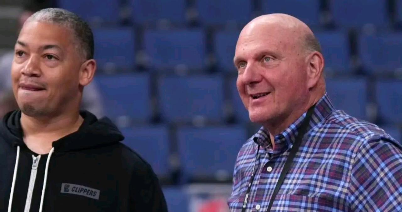 我觉得快船管理层就是一群没人情的人这样对待保罗，还有格里芬。以后哈登，的下场