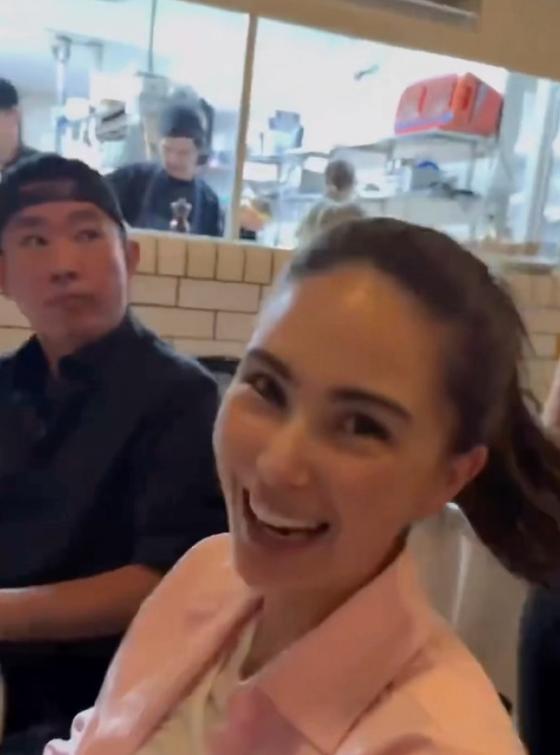 甜度超标！周杰伦最新ins发昆凌，真夫妻的浪漫，藏都藏不住谁懂啊家人们！刚刷到