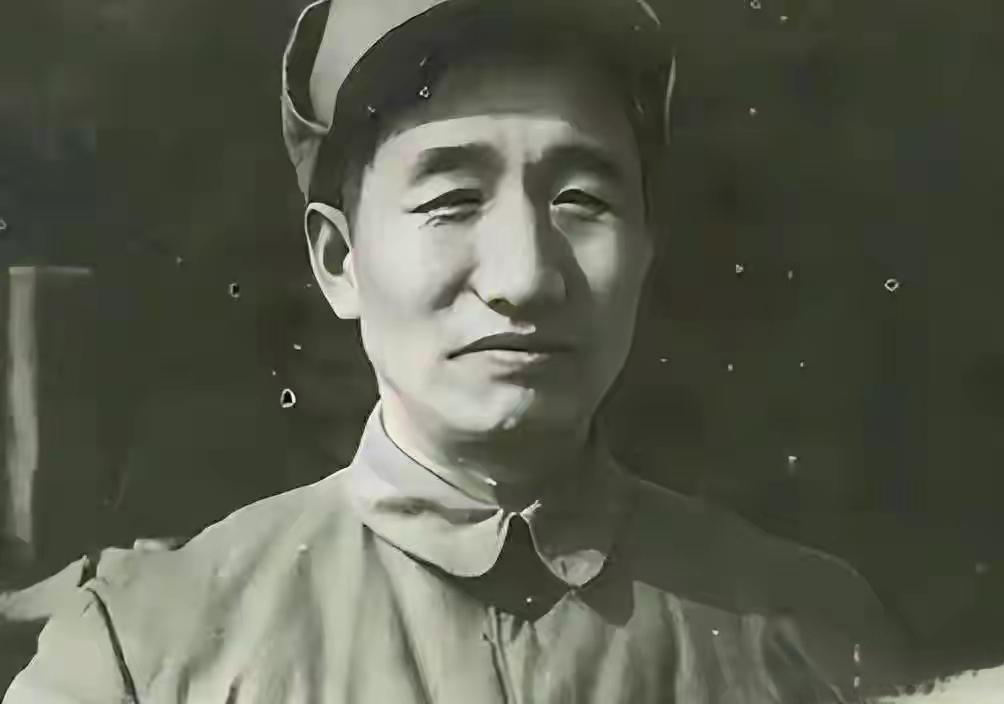 徐向前说这辈子只佩服一个人，不是战友，是生死与共的信仰。这话听着有点儿绕，但
