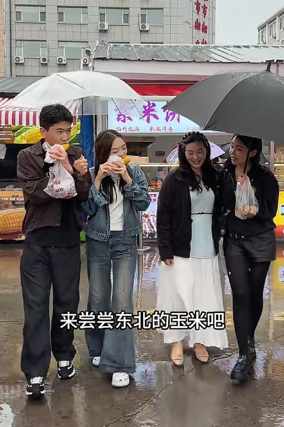 许建华做梦都不会想到，一个被老公抛弃的家庭妇女，如今摇身一变成为网红，受多家品牌