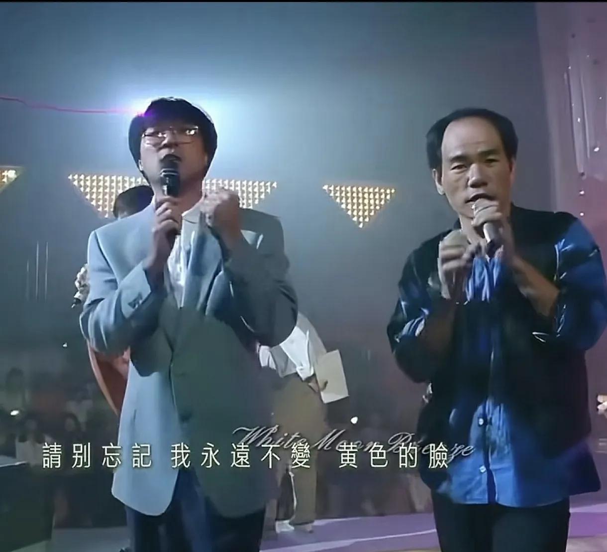 那时候的他好年轻。能看出他俩是谁吗？#永远活在年轻中#