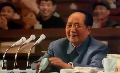 如果按照毛主席的规划去建设，如今的农村将是一片幸福天地！​​毛主席说：农村人