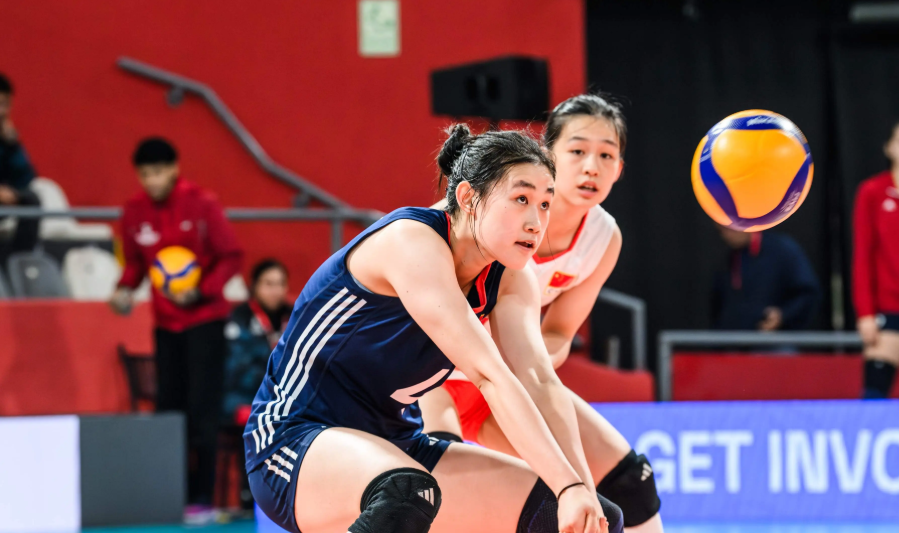 女排世锦赛，八强名额已出2席，分别是1，日本女排（主教练费罗）2，荷兰女
