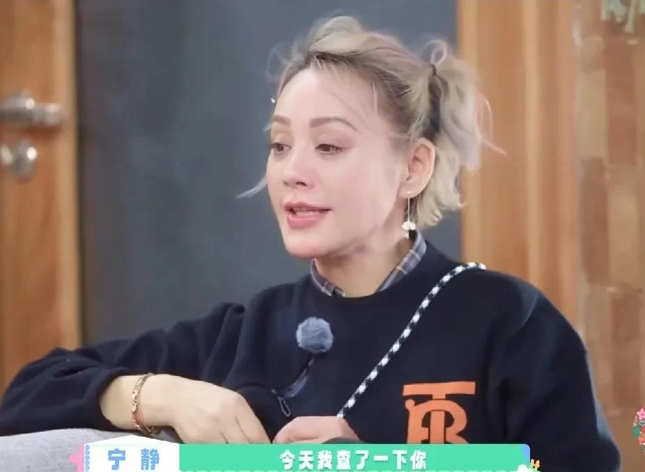一觉醒来，章子怡头都大了，这边新戏《酱园弄》刚收了一波烂评，万万没想到，前夫