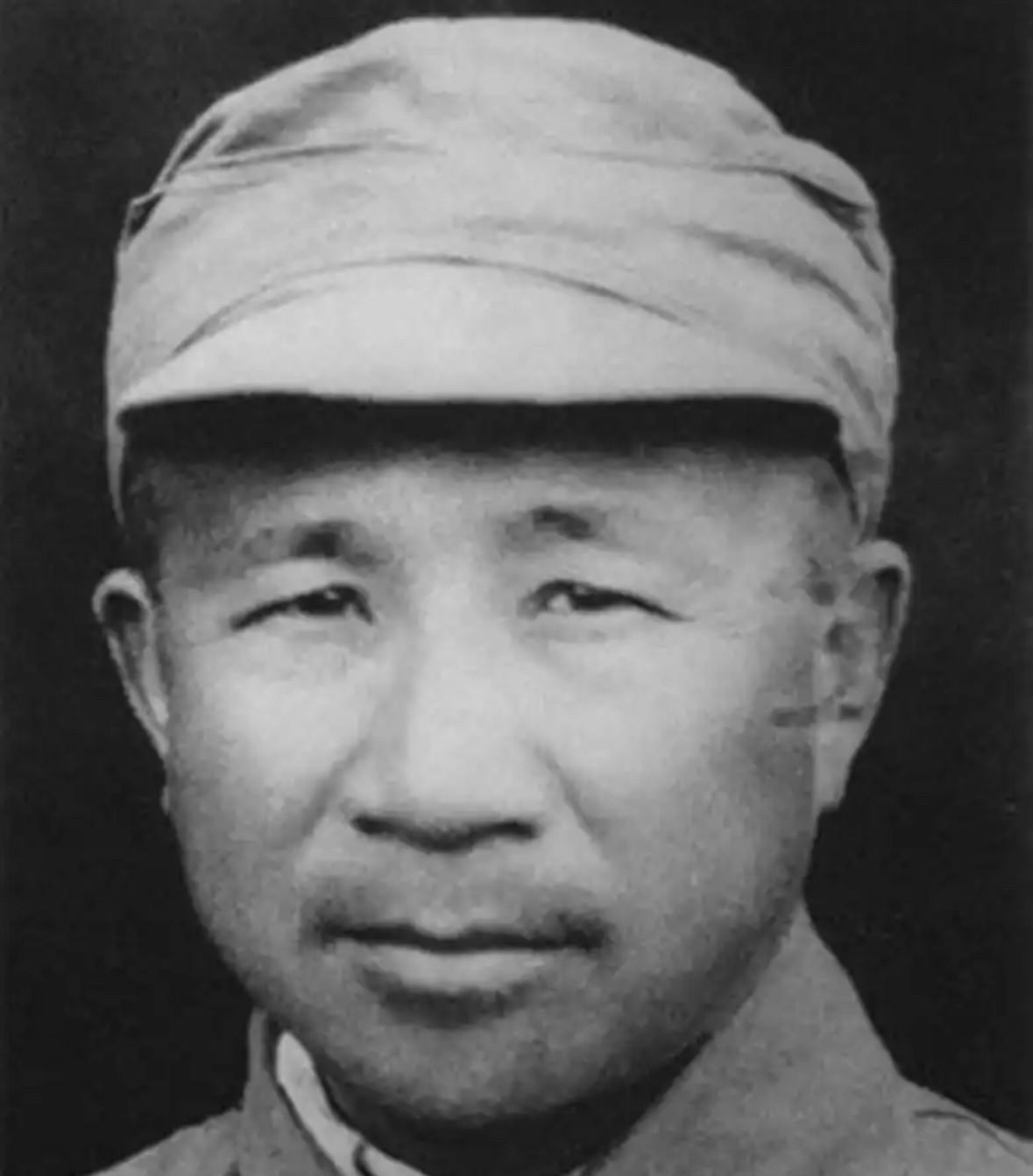 他是新中国广西省首任省委书记。1949年以后，广西面对的不是一张白纸，而是一片