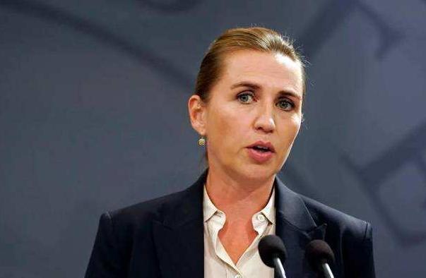 丹麦最近闹了俩国际级“笑话”：第一，女首相拼命冲中国示好美国，结果转头美国就盯上