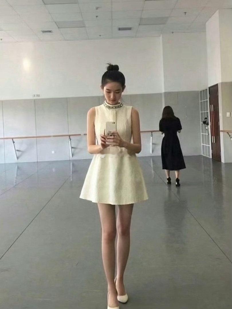 王玉雯以前的校花味好浓啊，不敢想象是多少男生学生时代的暗恋对象