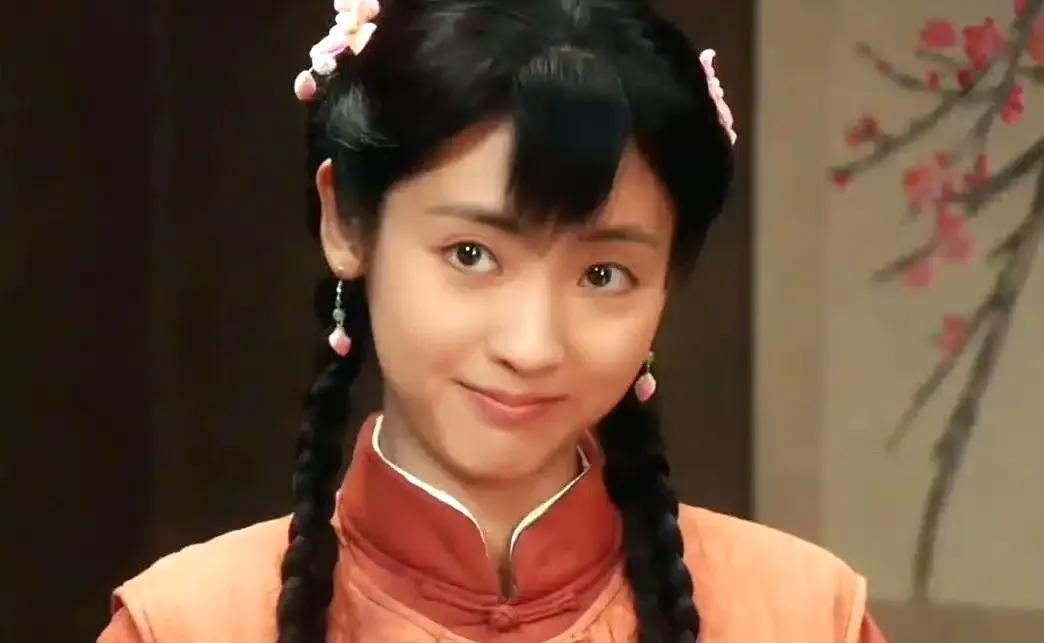 演员是真得争好剧啊，哪怕是小角色也得往里挤——看邢菲在《生万物》里的表现就懂了。