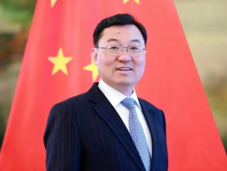 确定了！中国9.3阅兵将邀美方嘉宾参加！​据塔斯社报道，当地时间17日，中国驻