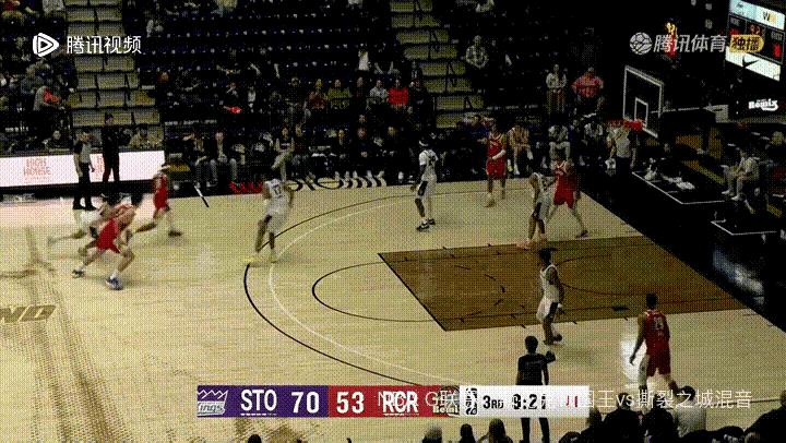 杨瀚森越来越霸气了，今天一场比赛就上演了三记暴扣，虽然扣飞了两次，但是已经很霸气