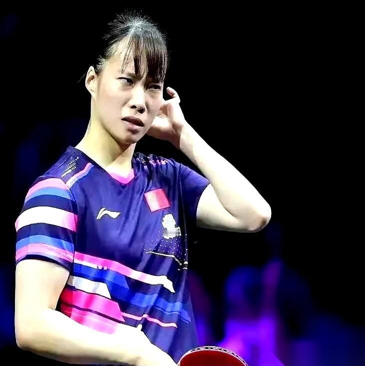 刚刷到战报，石洵瑶又输了。打满七局，鏖战快两个小时，就这么没了。说真的，这姑