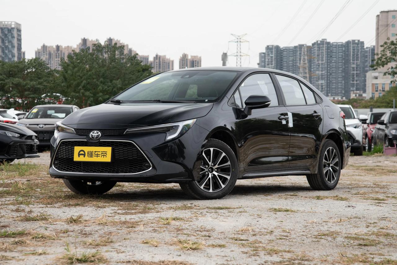 在二手紧凑型车市场，丰田雷凌凭借TNGA架构加持的均衡表现，成为刚需用户的热门选