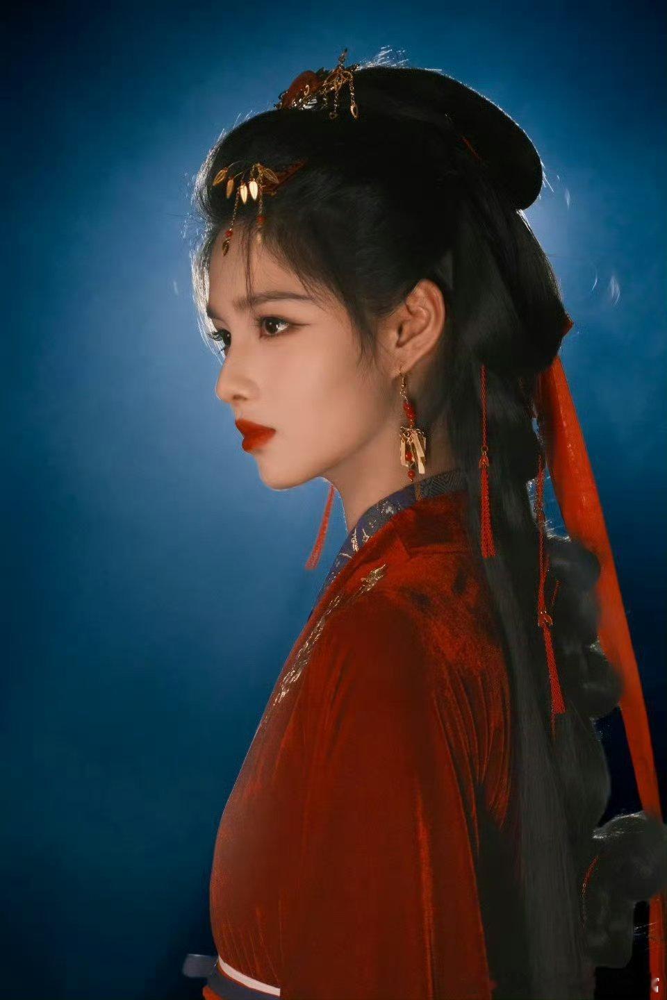 艾米小时候就是个美人坯子，现在长开了，越来越美了！艾米美炸了​​​