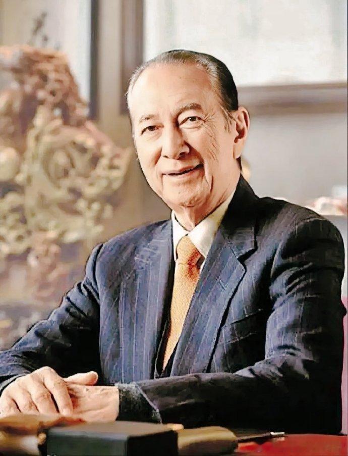 赌王何鸿燊曾说过一句话，让人后背发凉：“你赢了2000万想走，赌场不会拦你。但就