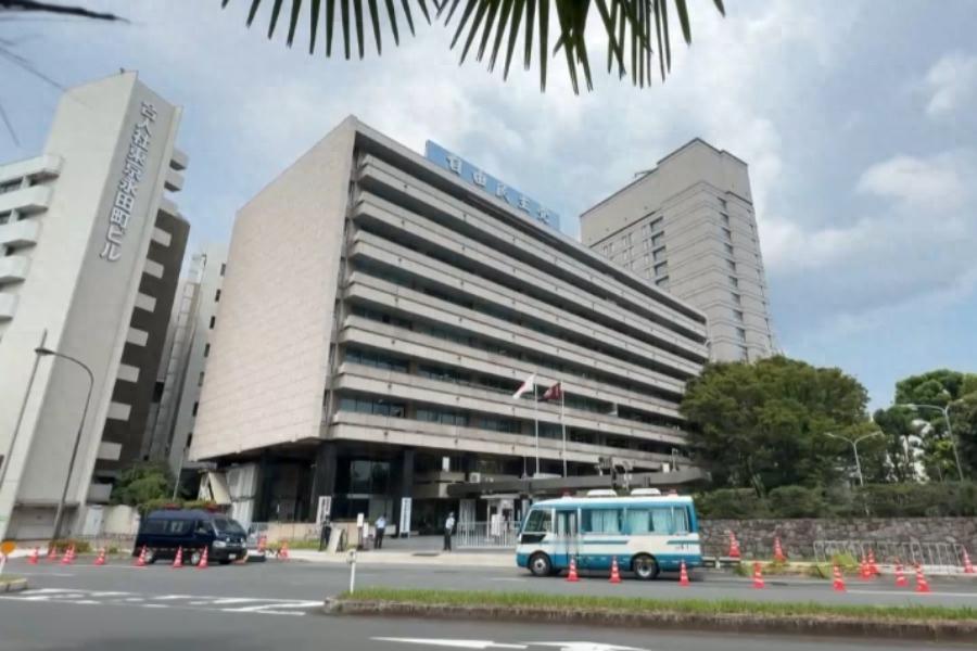 当地时间10月17日下午，日本政坛又来了一波“握手未成”的戏码。执政的自民党和在