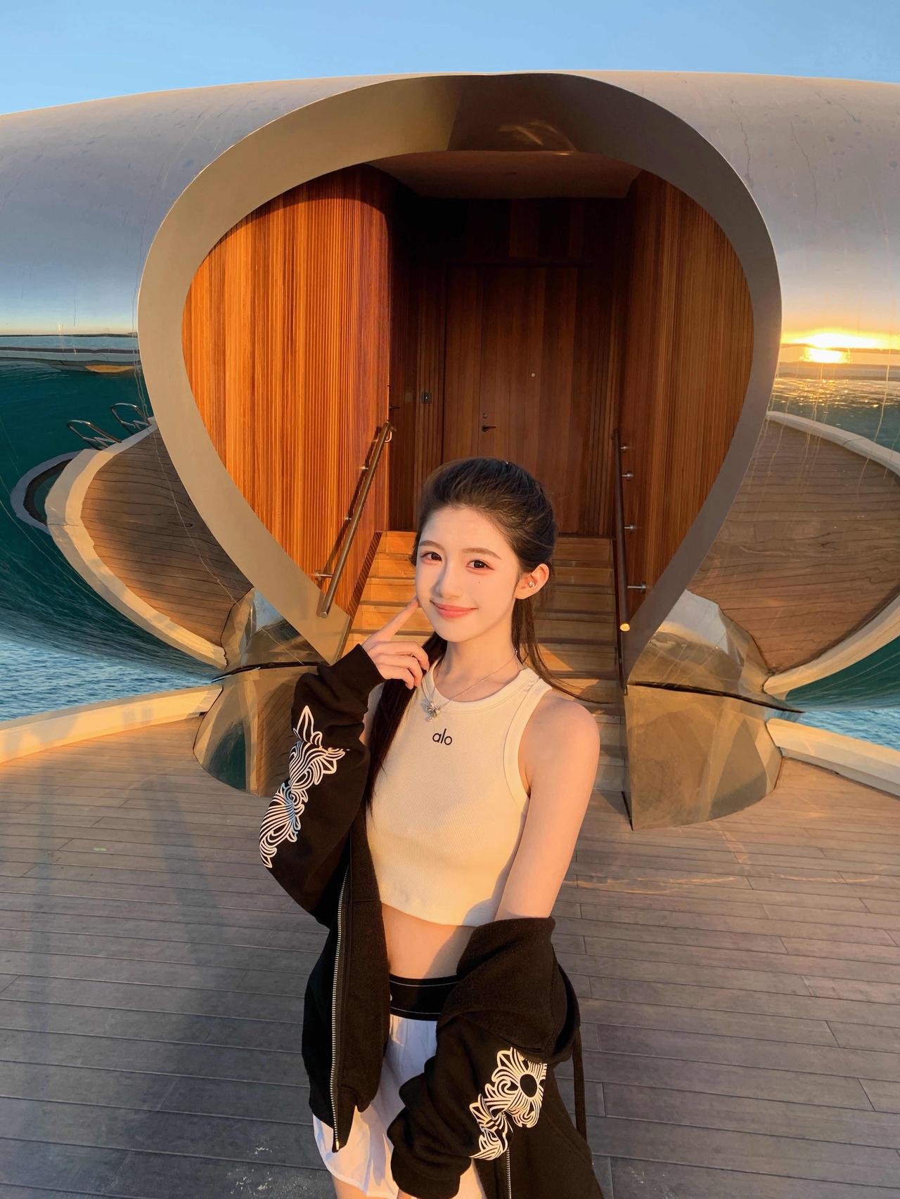 女生如何穿搭看起来时尚更有品味呢逃离地球🛸