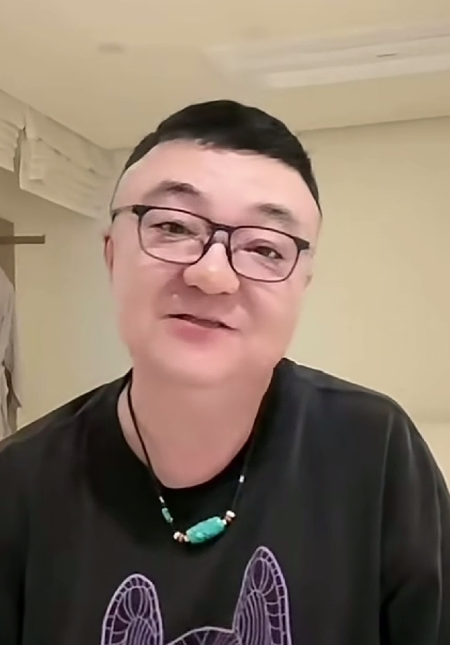 董路，韩国“花郎台”杯赛组委会可谓“处心积虑”，就是要把中国足球小将2014梯队