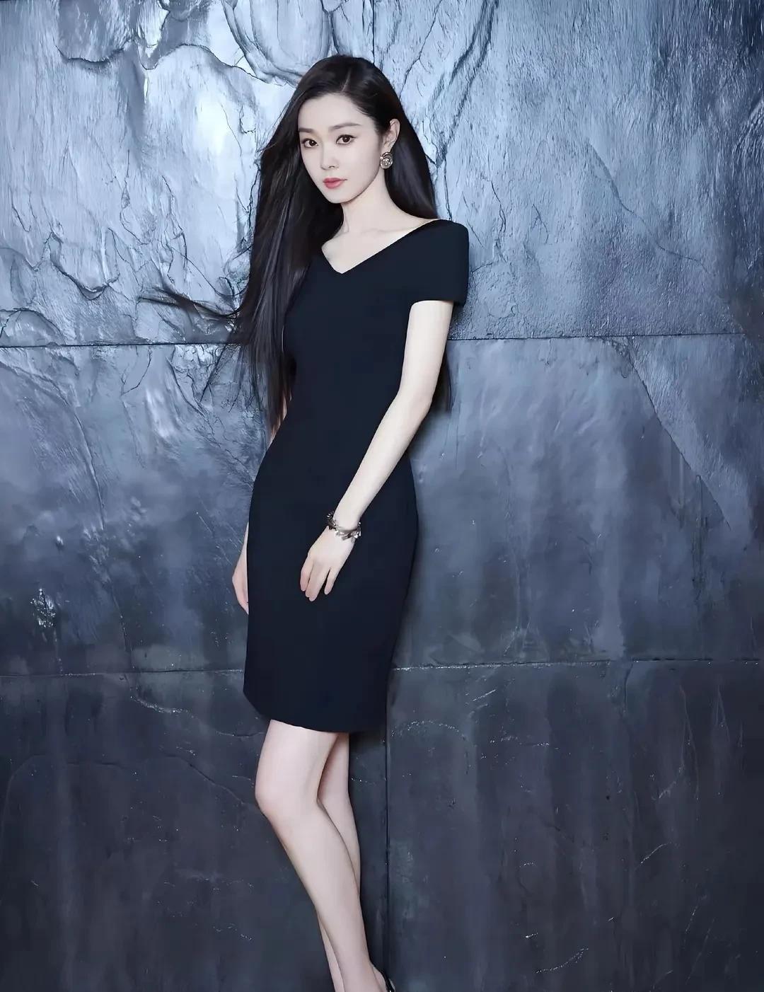 宋轶，清丽脱俗。