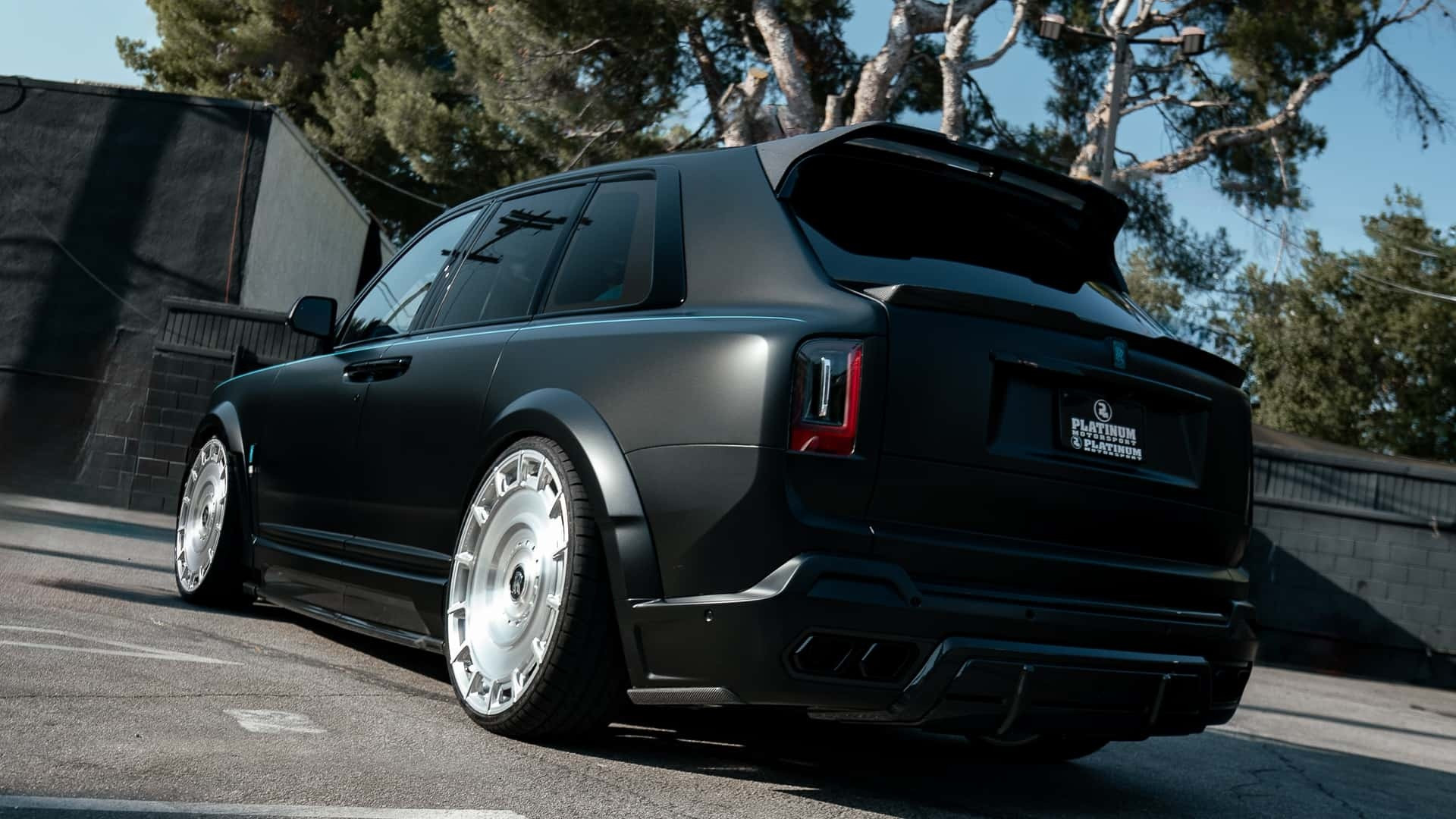 Rolls-RoyceCullinan​​​