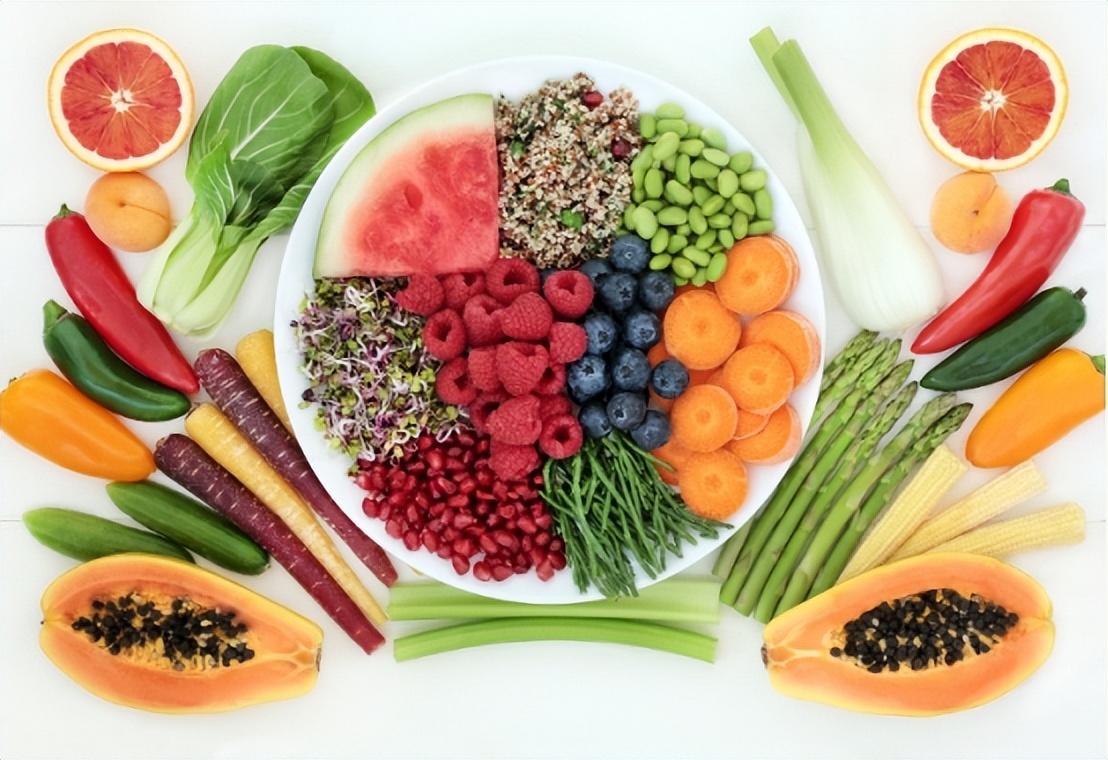 中老年人“最该吃”的4种食物，常吃腿脚麻利，身体棒少生病上了年纪之后，腿脚是