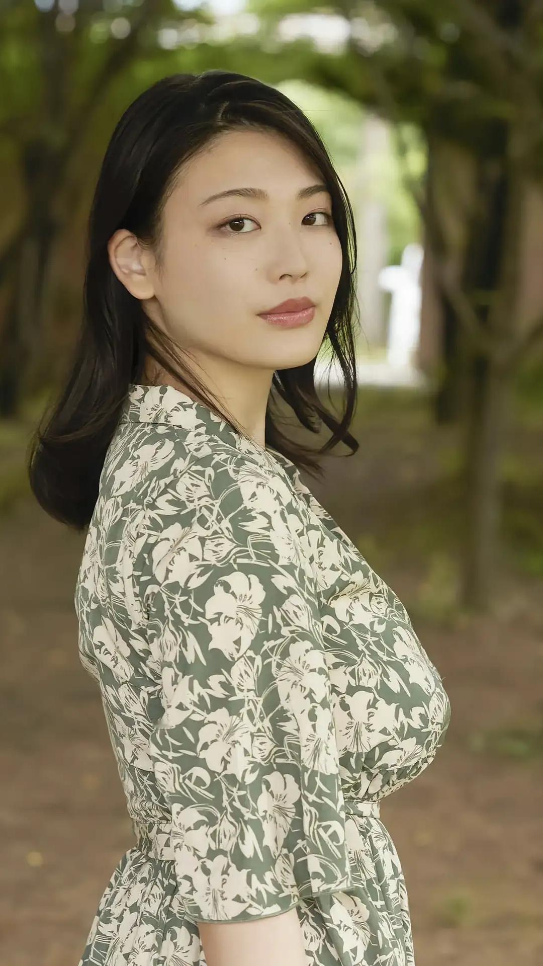 金钱，美女，权力，你喜欢哪一种？